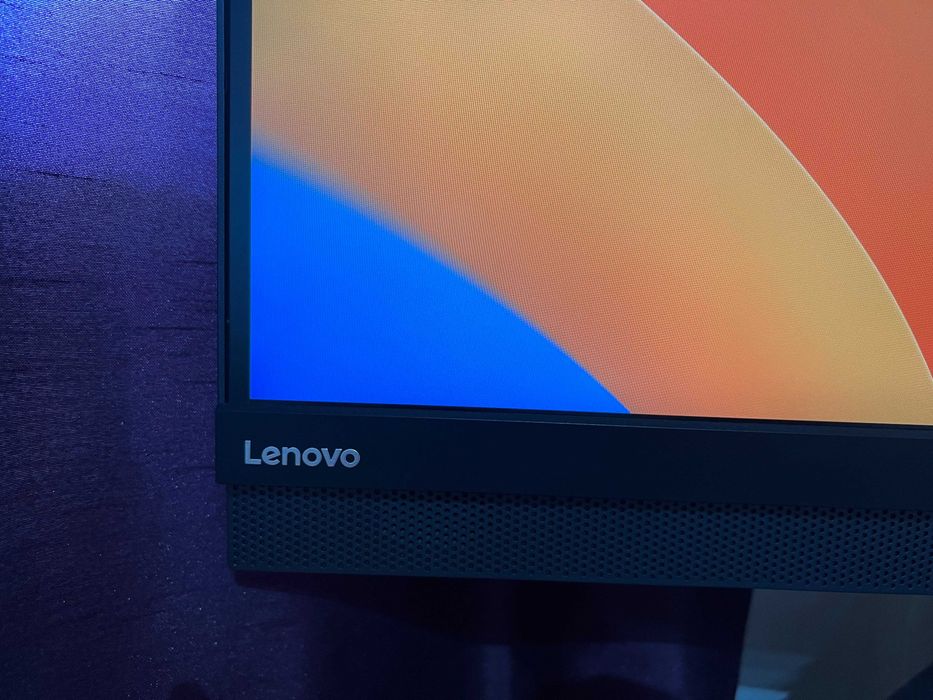 4к 27" монитор Lenovo Thinkvision X1