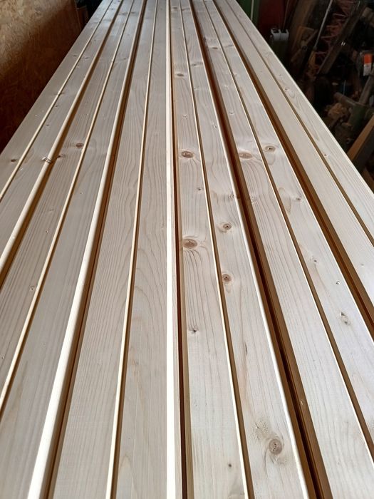 Lambriu lemn construcții