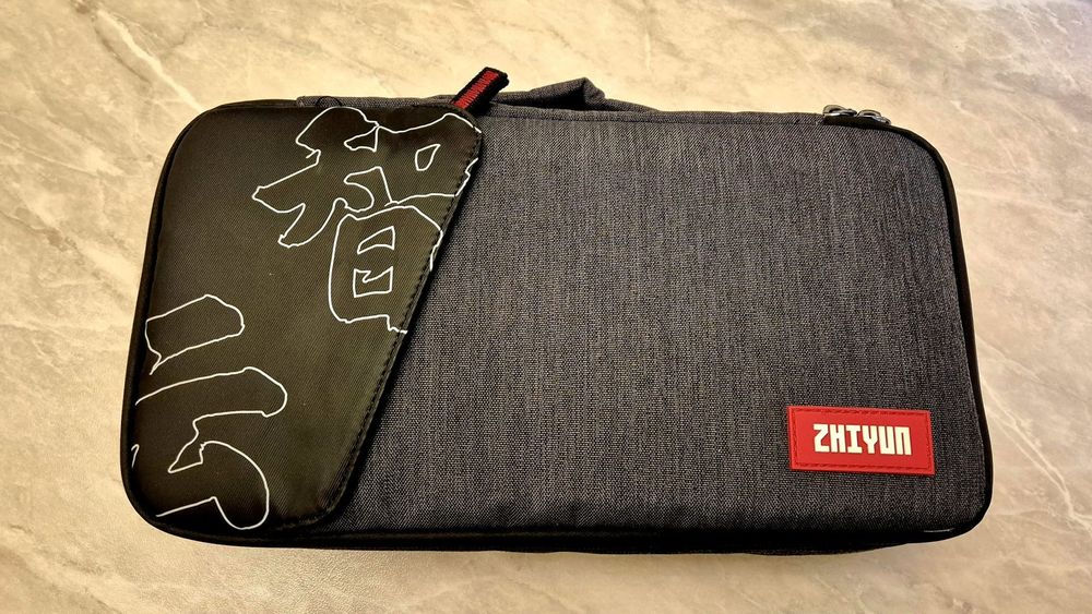 Stabilizator pentru telefoane mobile Zhiyun-Tech Smooth 5 Combo