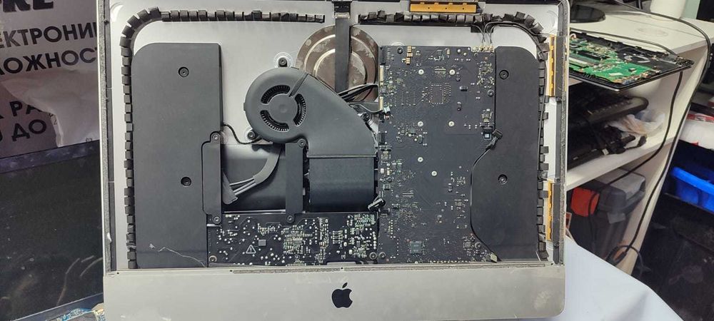 Продам Imac на запчасти A1418