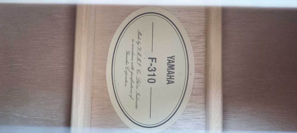 За любителите на фирмата YAMAHA F310-Китара