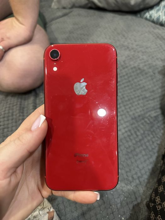 Продам Айфон XR 64