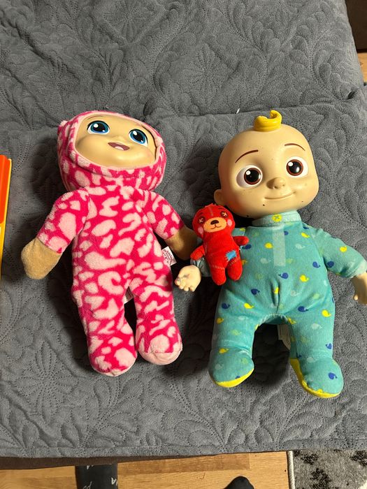 Jucării 2 fata și baiat