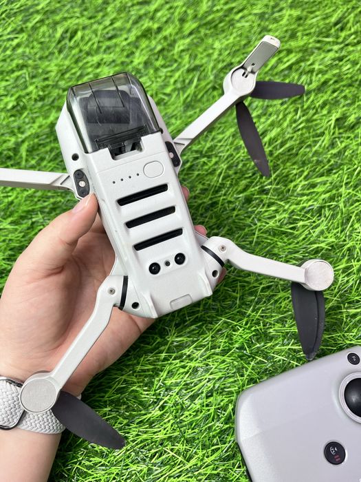 Дрон DJI mini 2