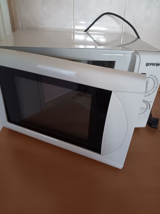 Микровълнова фурна   Gorenje MO200MW