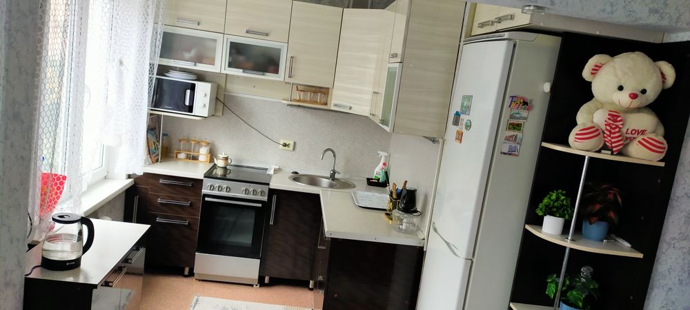 Продам кухонный гарнитур.