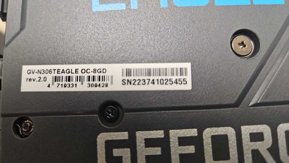 Placa video GeForce RTX 3060 Ti Gaming OC PRO 8G  Gigabite