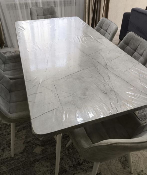 Стол обеденный за 35000тг
