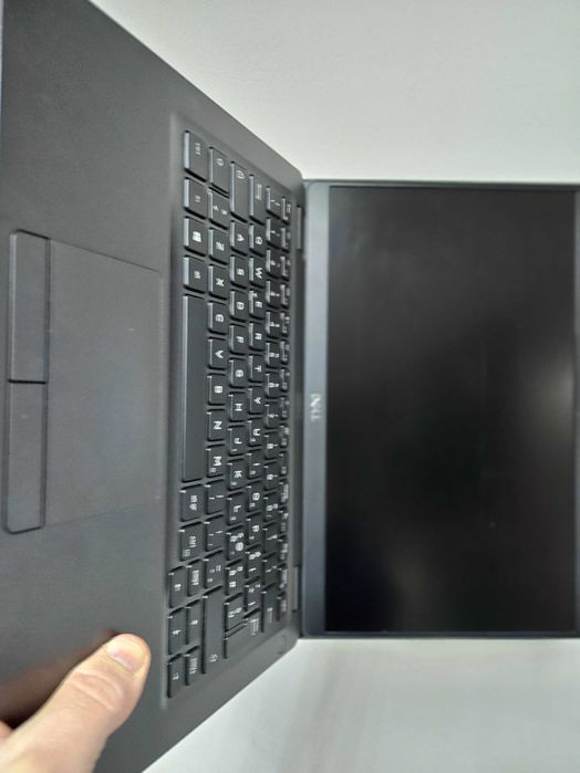 Laptop Dell LATITUDE 5300 I5, 256 gb, Garantie.