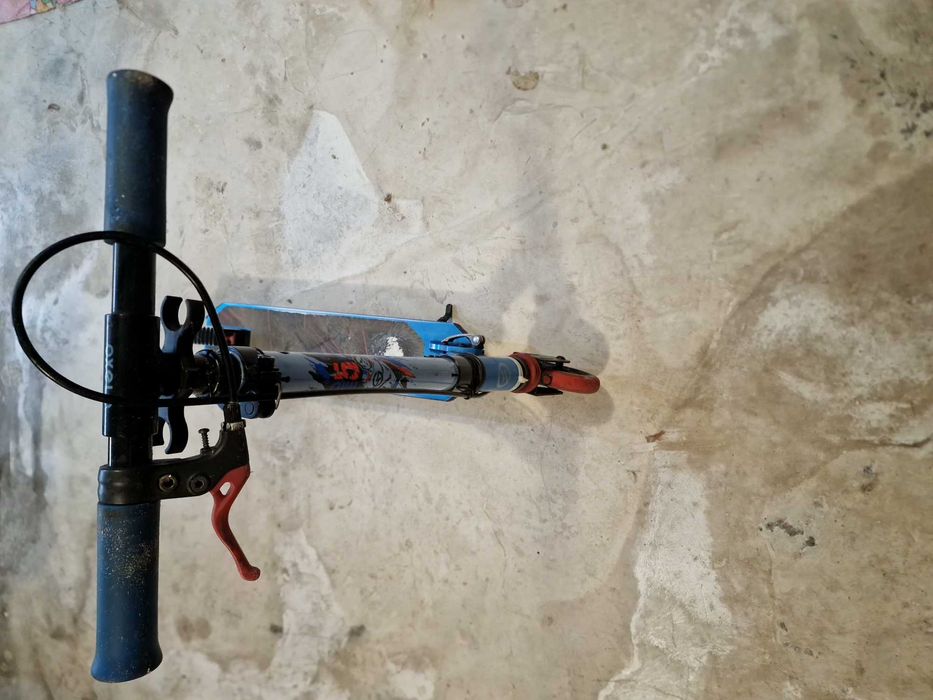 Тротинетка  със степенка и спирачка