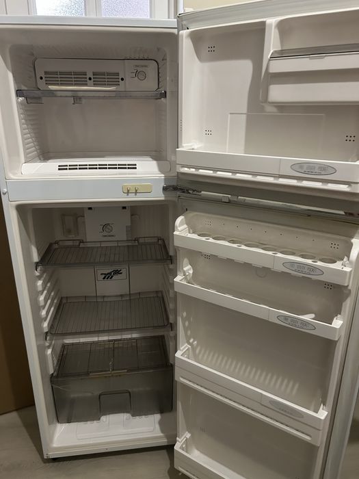 Холодильник SAMSUNG SR-268