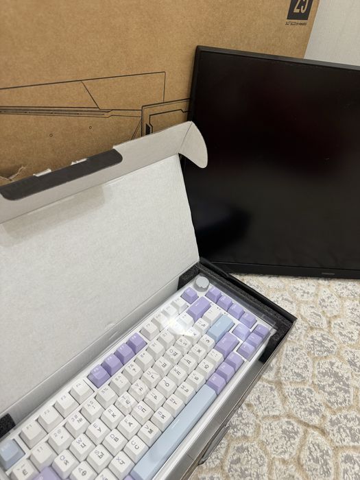 Монитор 24" Samsung LS24DG300EIXCI черный