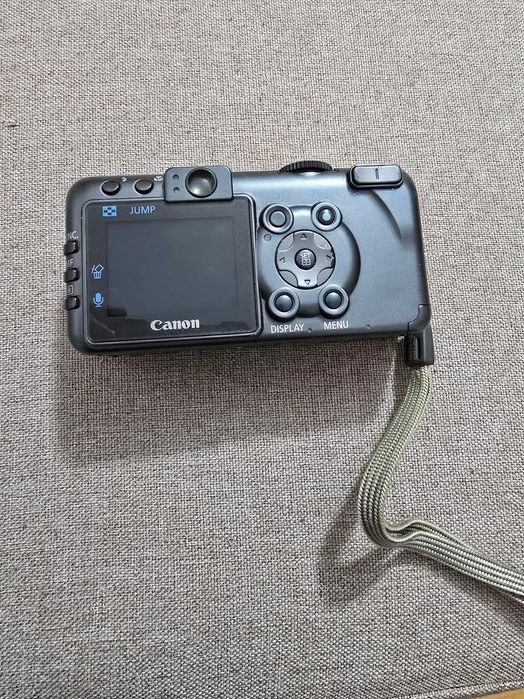 canon ixus 40 / canon powershot S70