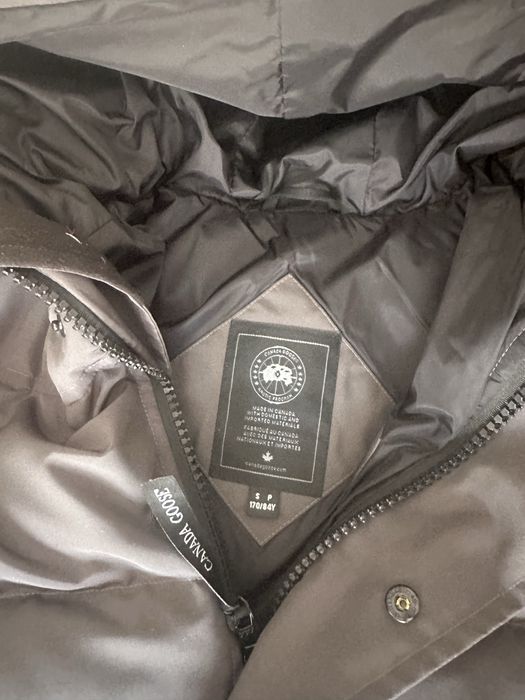 geaca canada goose macmillan parka gri marimea S noua