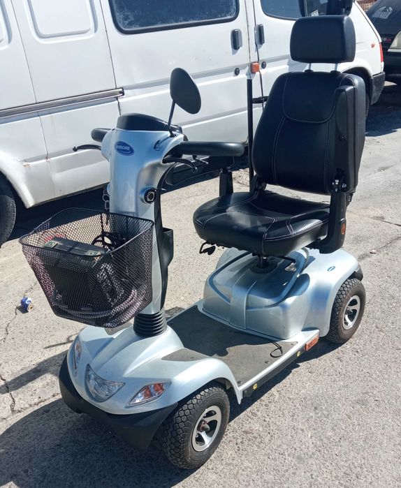 scuter electric pentru persoane cu dizabilități