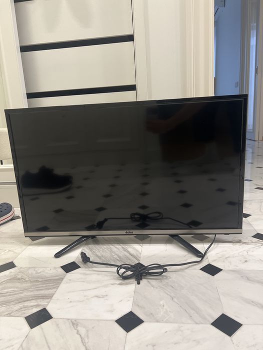 Телевизор Haier 32" (81 см) LE32B8500T — отличное состояние