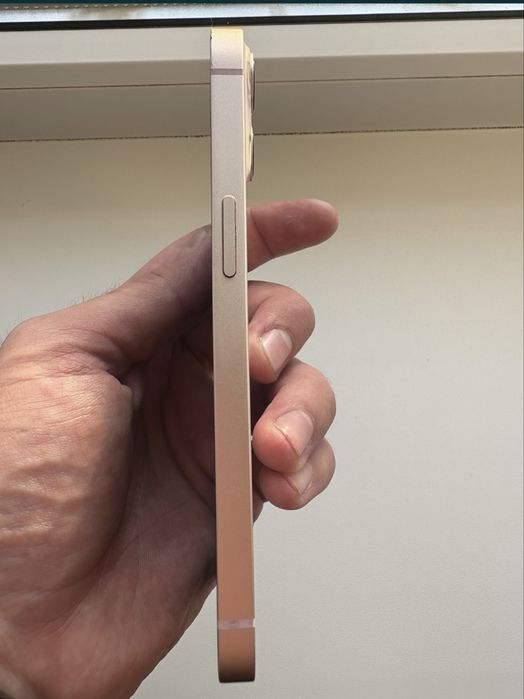 продаю iphone 13,128g akb 80%