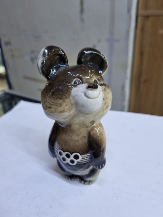 Продам фарфоровые статуэтки СССР