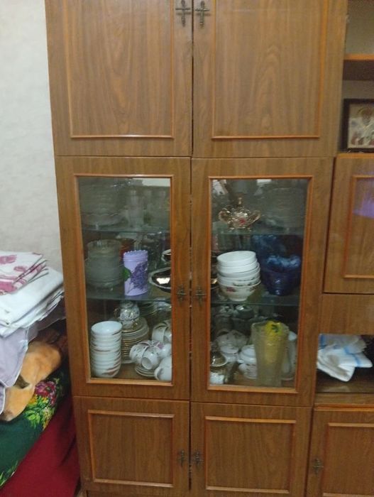 Стенка со шкафчиками