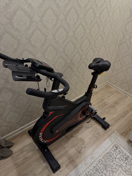 Велотренажер/спин байк,возможен торг
