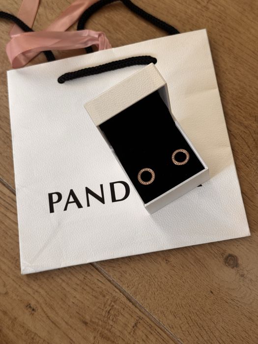 Пандора обеци Pandora