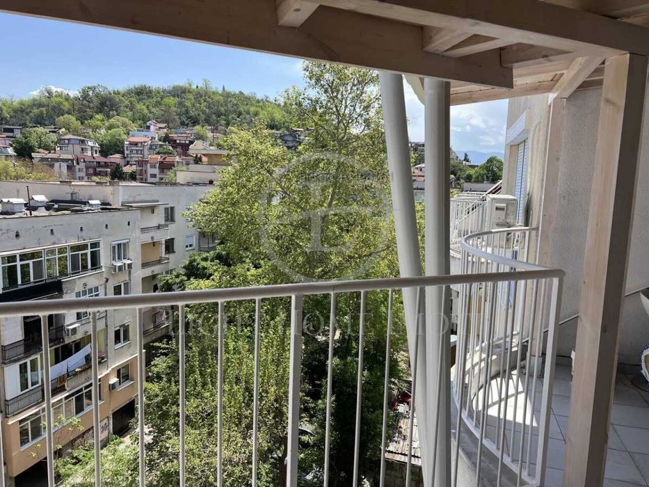 Продава се Тристаен апартамент в Пловдив, Център - 120 кв.м за 2500 €/кв.м - Снимка #13