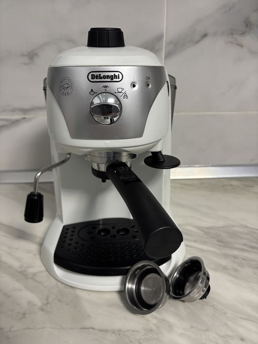 Espressor manual DE LONGHI EC221.W