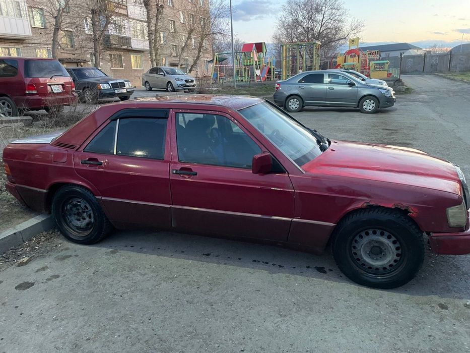 Продам мерседес е190