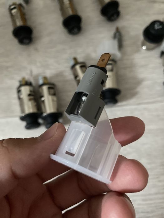 Продам универсальные прикуриватели