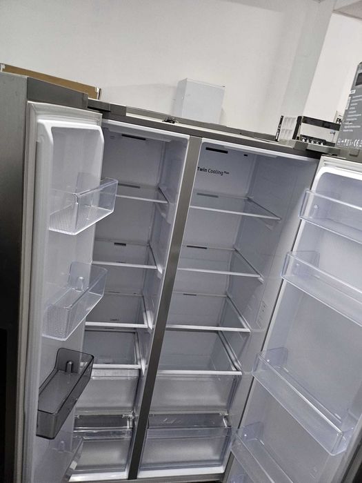 Frigider Samsung RS66A8100S9,652 l, Full No Frost, Twin Cooling Plus,SpaceMax,Inverter Inox!