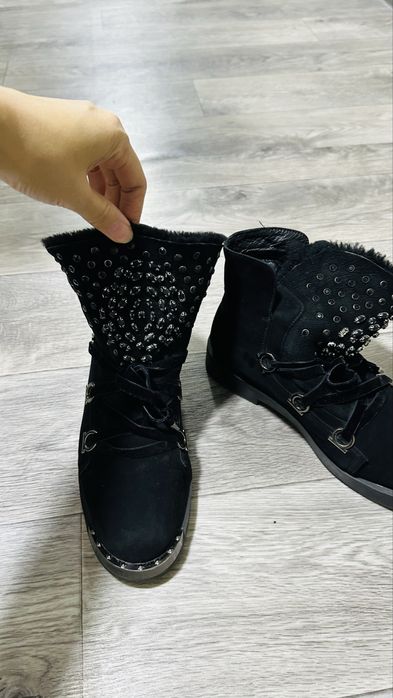 Продам зимние сапоги