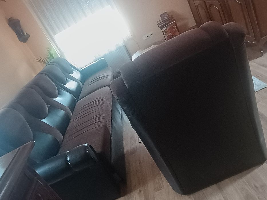 Vând colțar + fotoliu în stare foarte bună