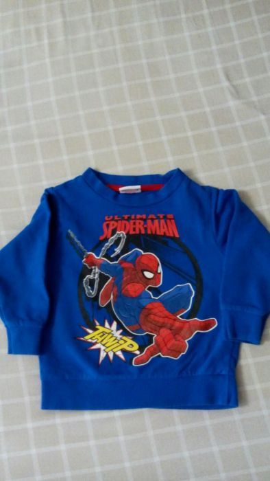 Детски блузи, шорти и шапка..