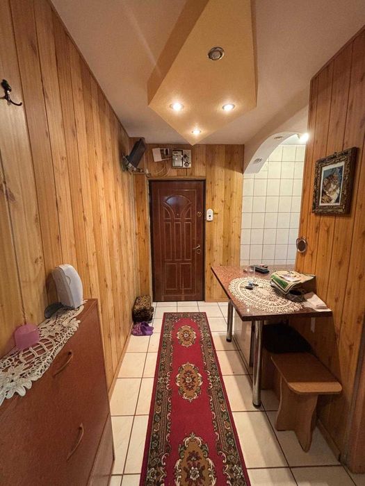 Apartment cu 3 camere in Craiovita Noua