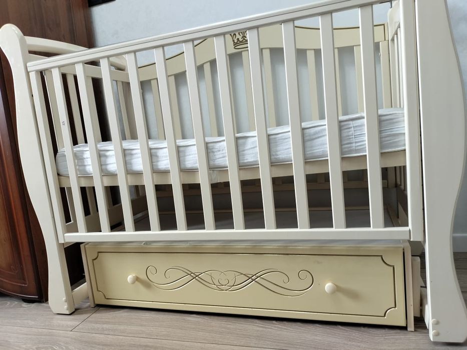 Детская кровать б/у