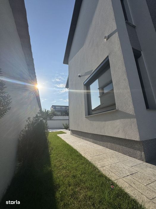Casa Vila Mogosoaia | 6 camere | P+1+M teren 480mp | Persoana Fizica