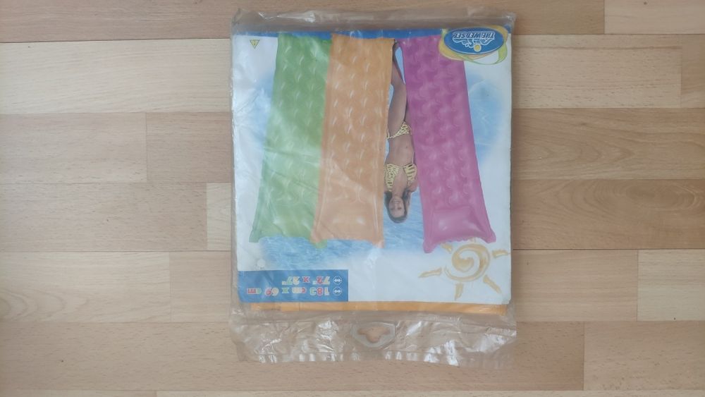 Надуваем дюшек за плаж