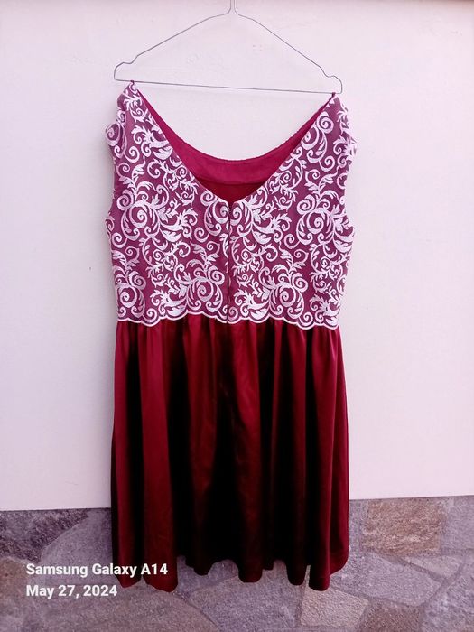 Официална къса рокля бордо размер L