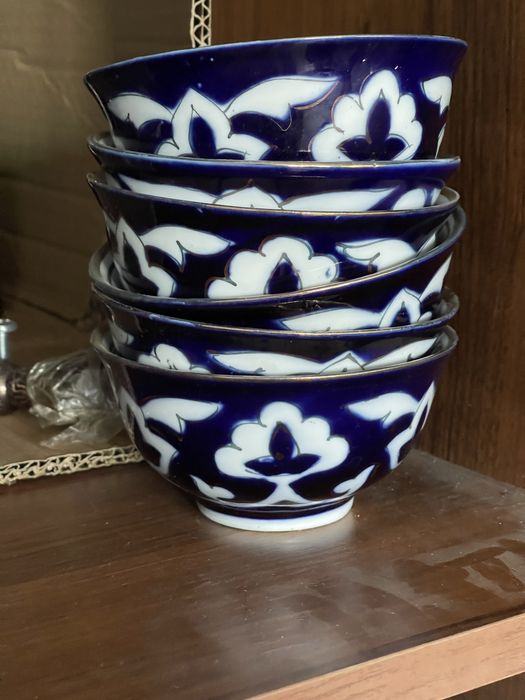 Тарелки , пиала ,