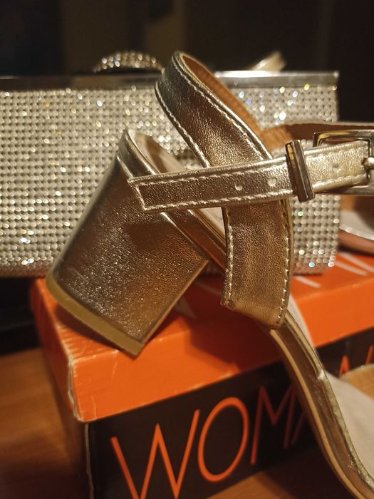 Сребрист комплект