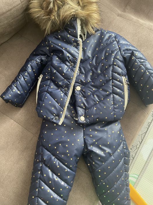 Детская одежда куртки и подушки и бенгок