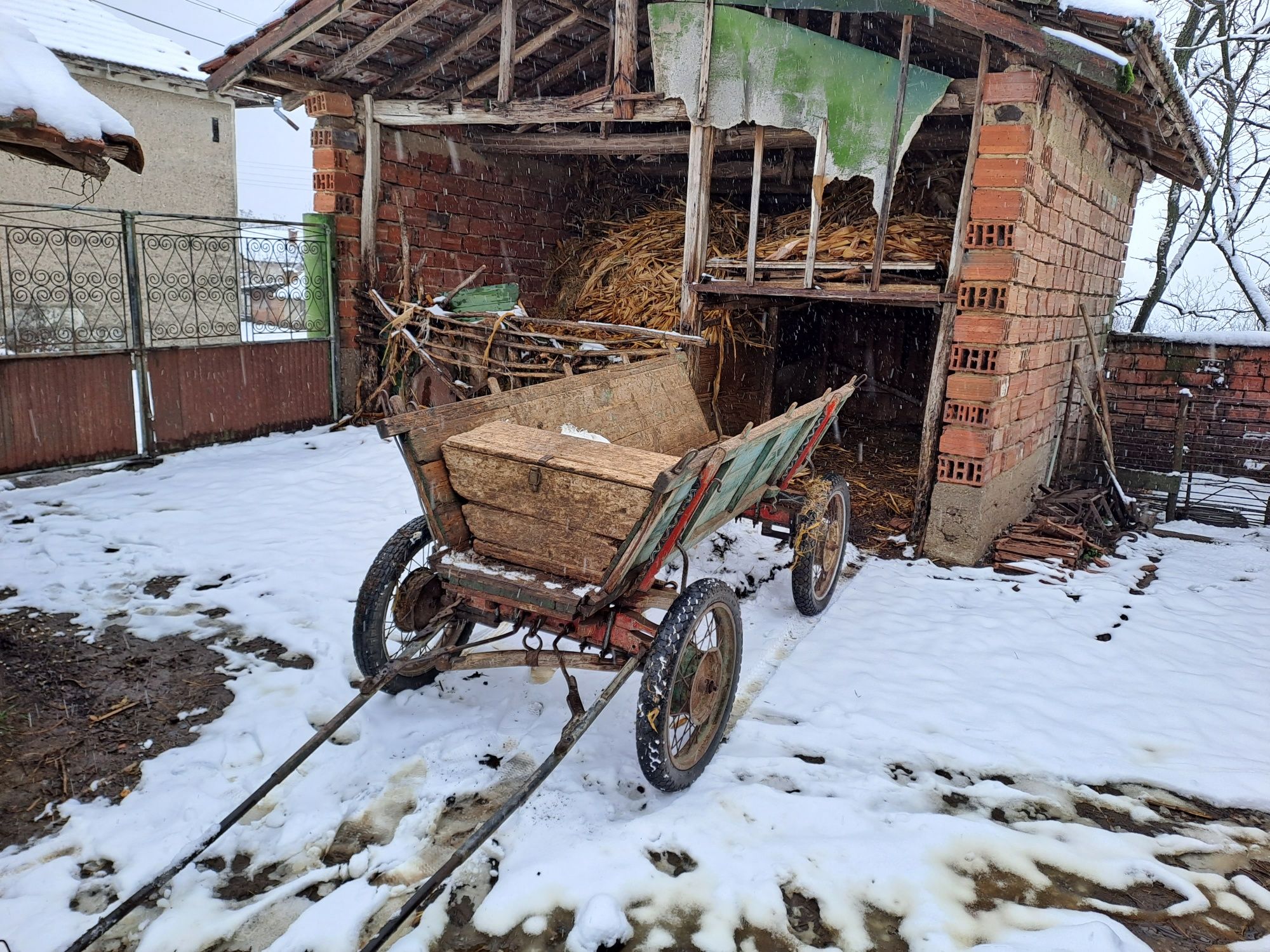 Каруца за магаре гр. Плевен Дружба 2 • OLX.bg