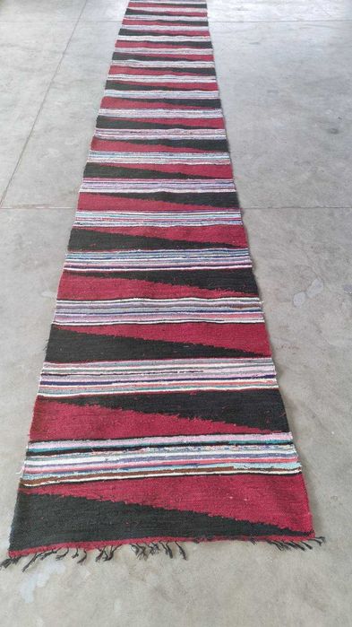 Тъкани битови черги