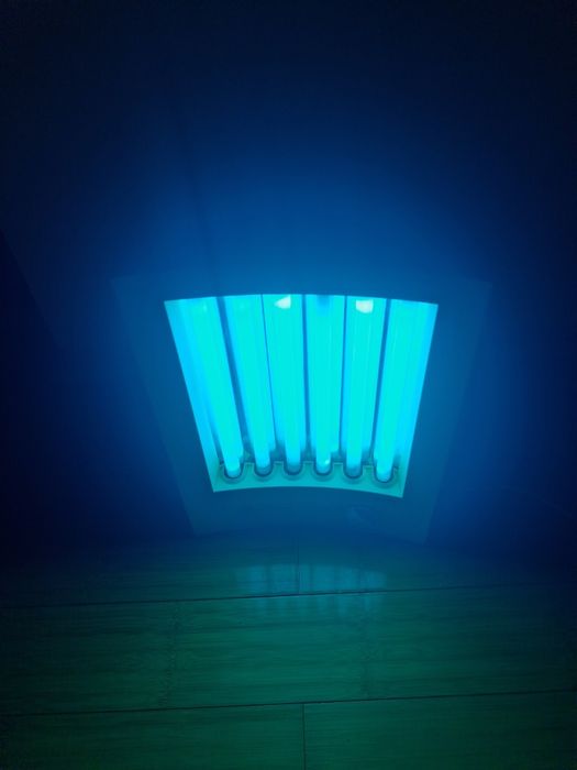 Lampa-aparat bronzat facial