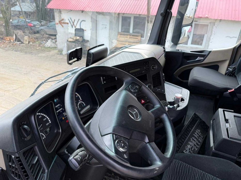 Cap tractor Mercedes-Benz Actros 1842 Mega - 2018