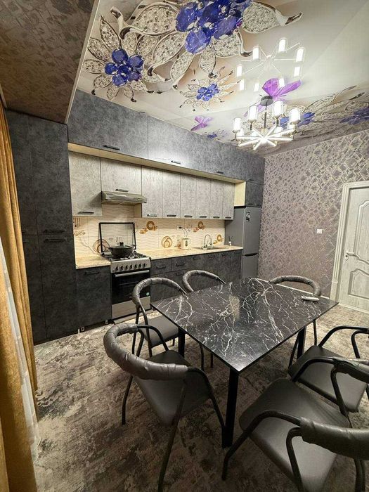 Сдается  2х комнатная квартира на 2этаже Масло завод