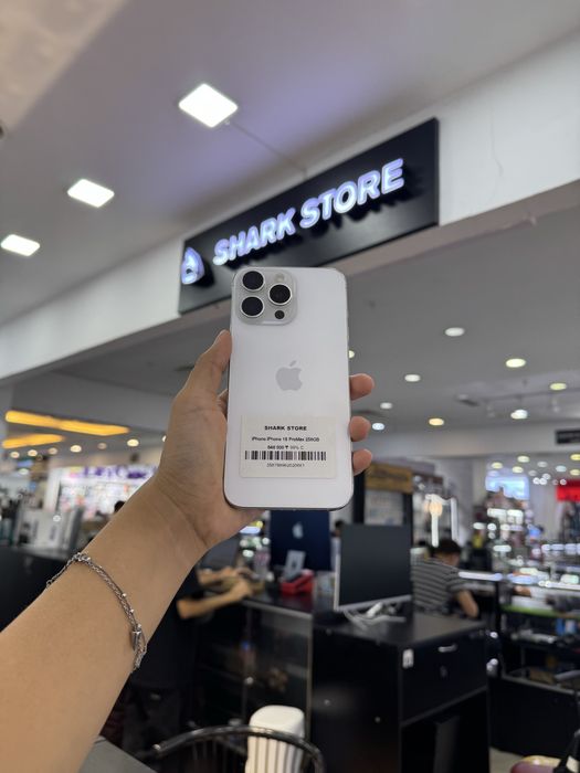 iphone 16 pro max 99%
