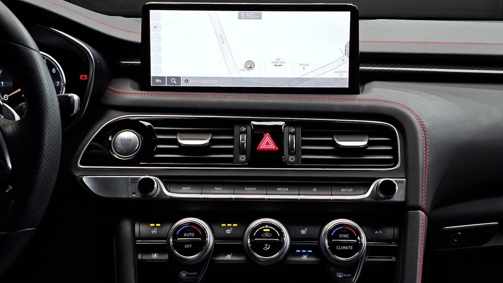 Genesis G70 Gasoline 3.3T 4WD