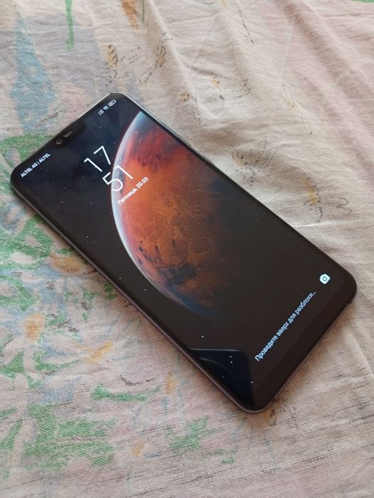 Mi 8 lite продам или обменяю.