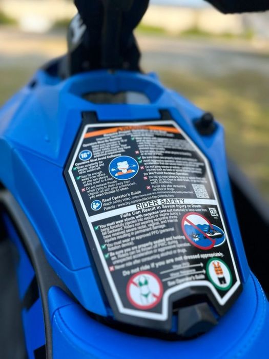 Skijet SeaDoo ( Sea Doo ) Spark Trixx 2023 + Peridoc JetLoader 8499Euro